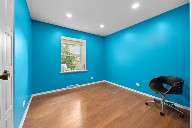 $545,000 | 1567 California Street, Elk Grove Village, IL 60007