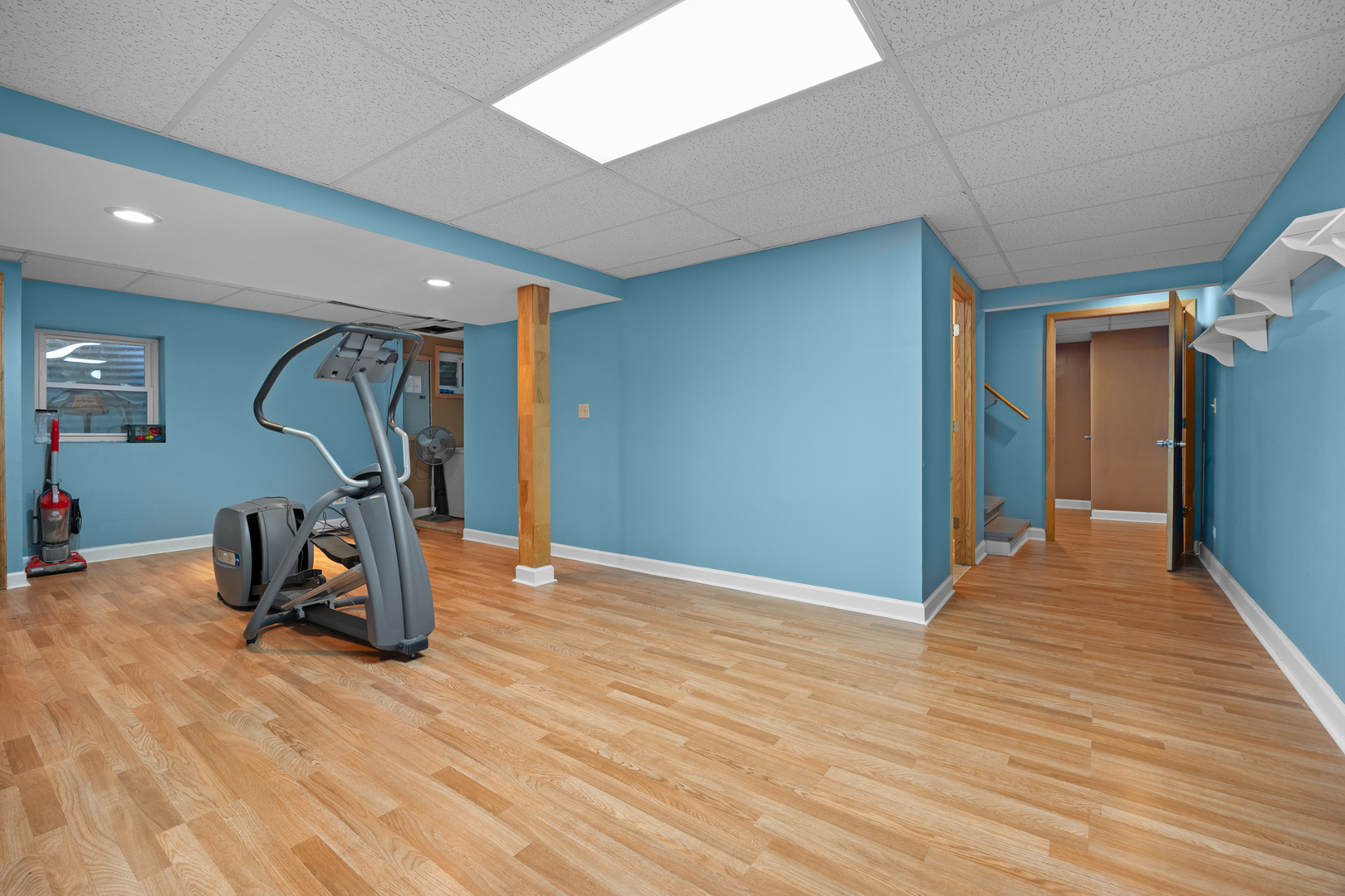 1567 California Street Elk Grove Village, IL 60007 - Photo 25 of 29 a view of a room with gym equipment