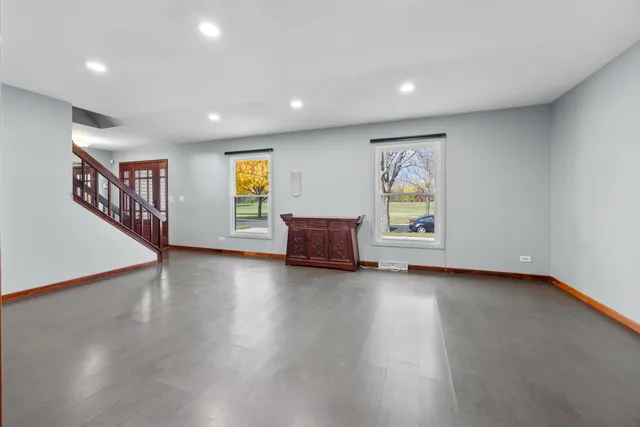 $545,000 | 1567 California Street, Elk Grove Village, IL 60007