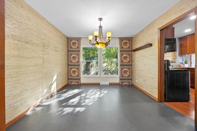 $545,000 | 1567 California Street, Elk Grove Village, IL 60007