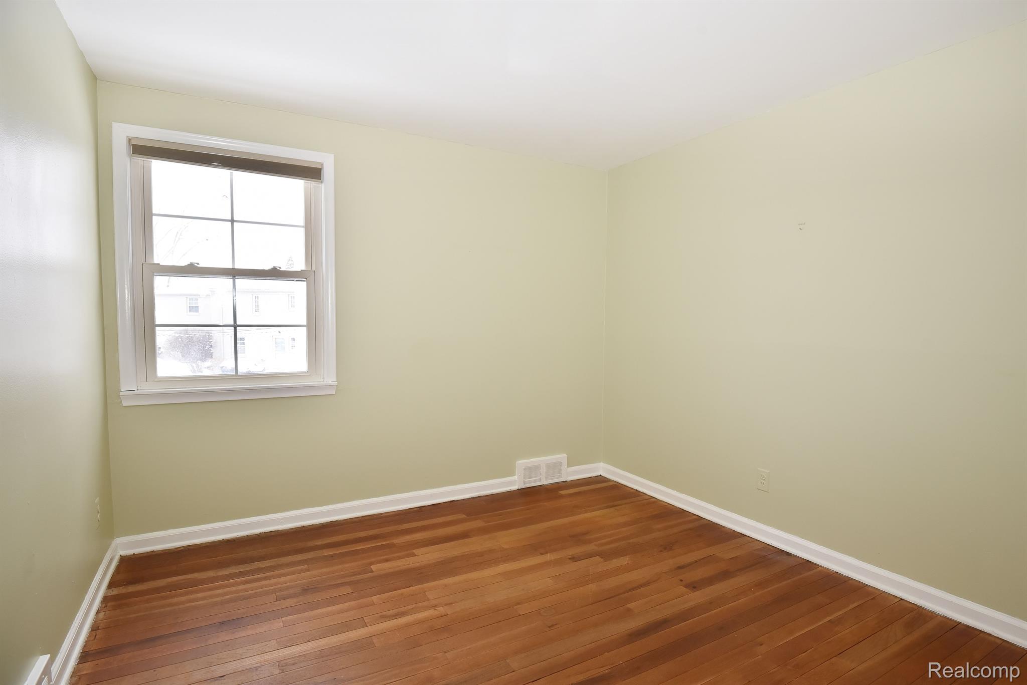 1760 Graefield Road Birmingham, MI 48009 - Photo 18 of 25 Gallery Image 18