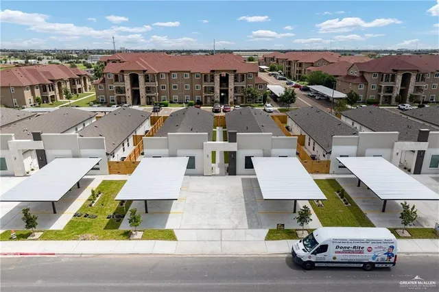 $1,300 | 1704 West Violet Drive, Unit 1, Pharr, TX 78577