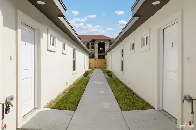 $1,300 | 1704 West Violet Drive, Unit 1, Pharr, TX 78577