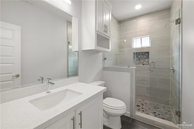 $1,300 | 1704 West Violet Drive, Unit 1, Pharr, TX 78577