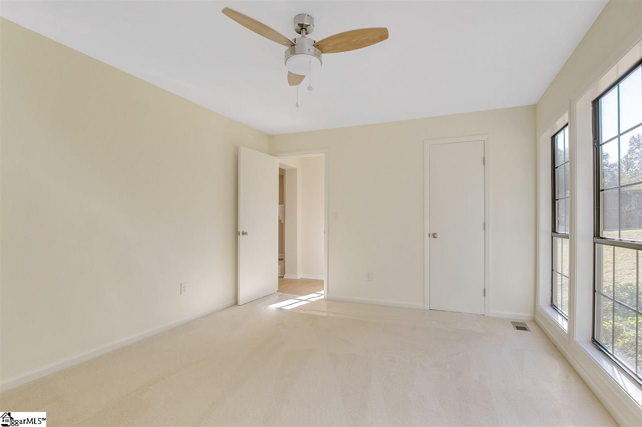 129 Duncan Chapel Road Greenville, SC 29617 - Photo 16 of 31 Gallery Image 16