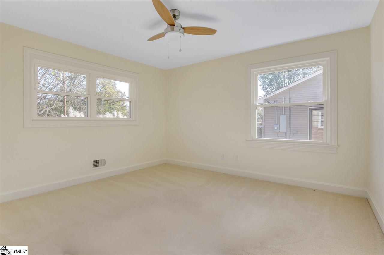 129 Duncan Chapel Road Greenville, SC 29617 - Photo 17 of 31 Gallery Image 17
