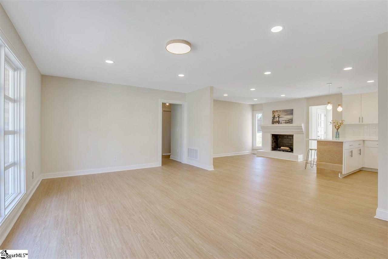 129 Duncan Chapel Road Greenville, SC 29617 - Photo 5 of 31 Gallery Image 5