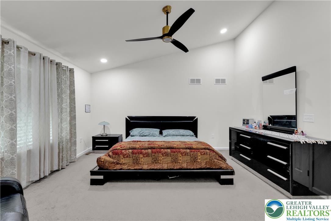 4816 Daisy Road Allentown, PA 18104 - Photo 23 of 38