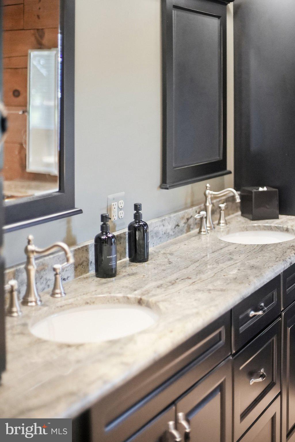 43449 Lost Corner Road Leesburg, VA 20176 - Photo 30 of 111 Primary Bathroom