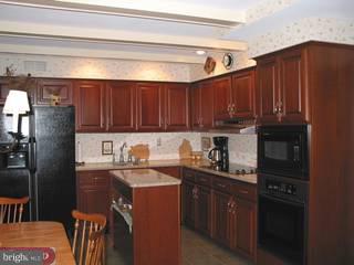 3073 Yorkshire Road Doylestown, PA 18902 - Photo 4 of 6