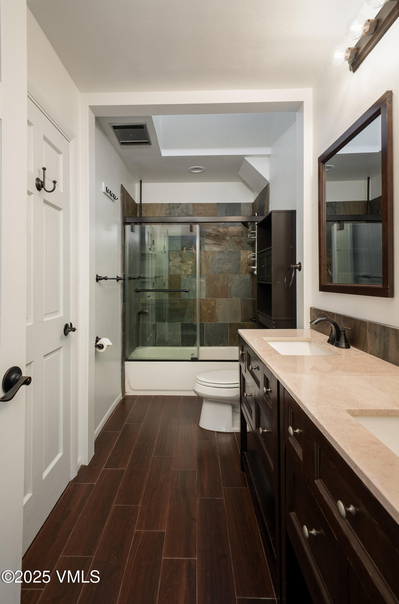 16 Eagle-Vail Road, Unit A1 Avon, CO 81620 - Photo 27 of 46 TOP FLOOR SHARED BATHROOM