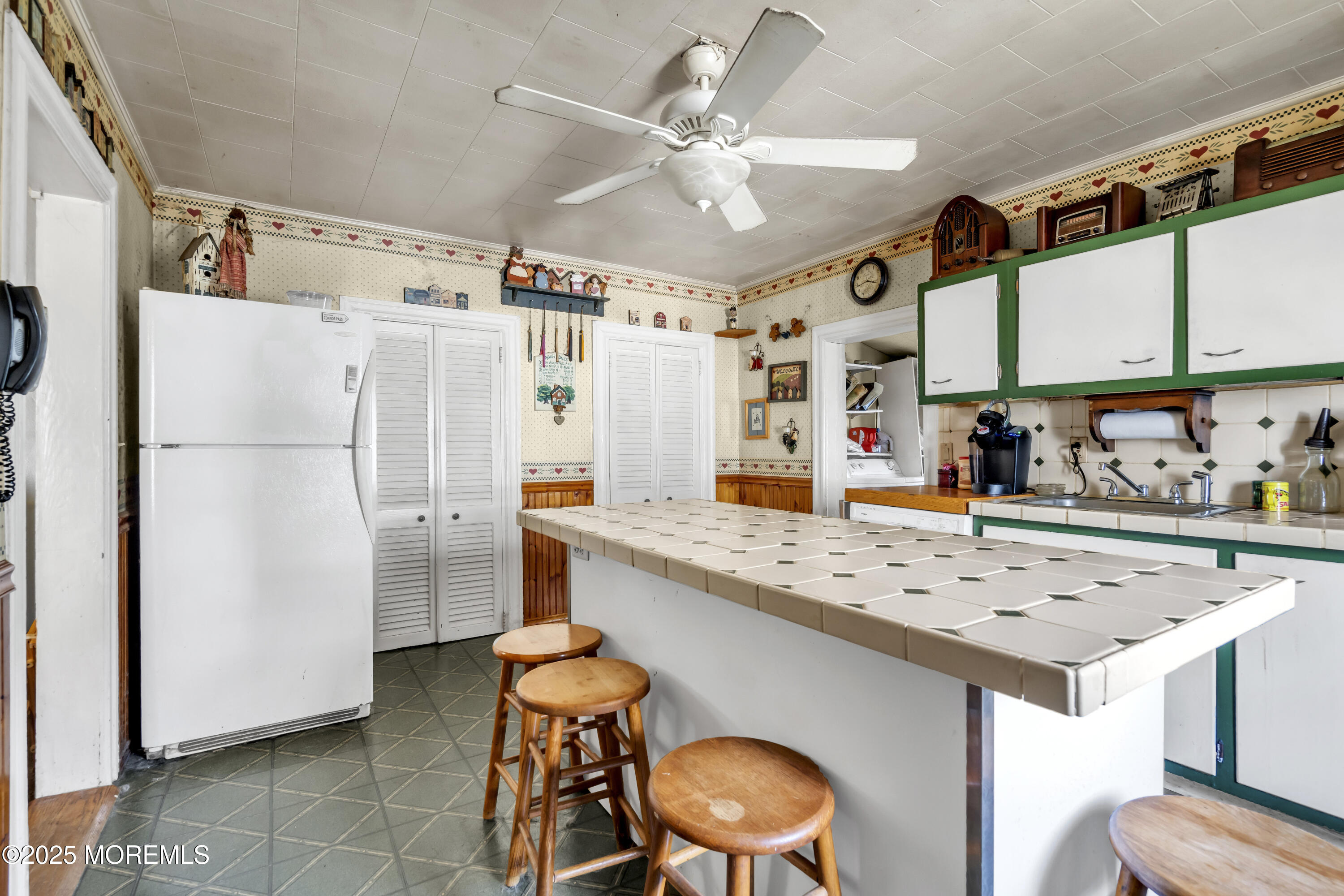 569 Winter Street Long Branch, NJ 07740 - Photo 16 of 32 019_dsc06337_727