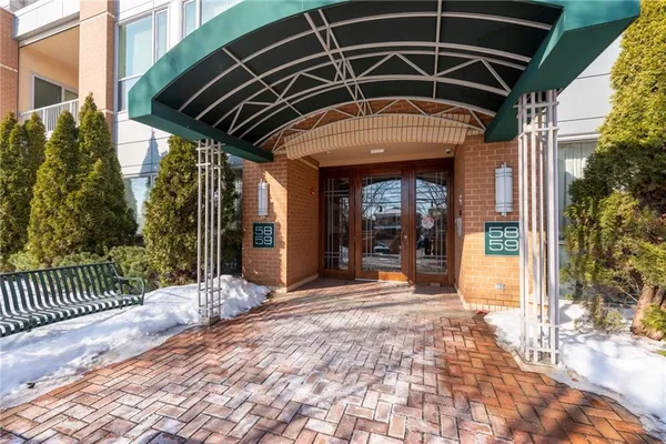 $705,000 | 5859 Beacon Street, Unit 2003, Pittsburgh, PA 15217