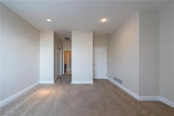 $705,000 | 5859 Beacon Street, Unit 2003, Pittsburgh, PA 15217