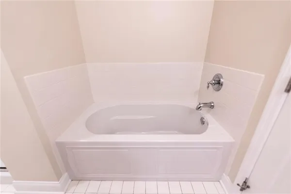 $705,000 | 5859 Beacon Street, Unit 2003, Pittsburgh, PA 15217