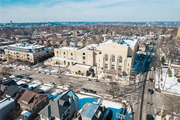 $705,000 | 5859 Beacon Street, Unit 2003, Pittsburgh, PA 15217