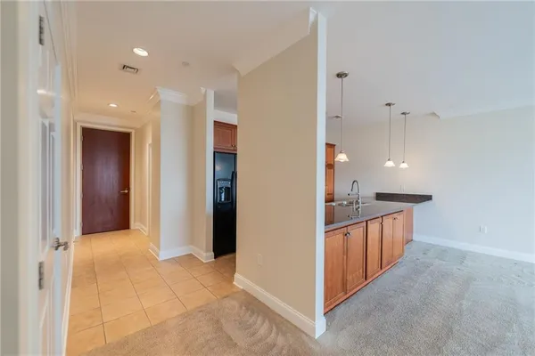 $705,000 | 5859 Beacon Street, Unit 2003, Pittsburgh, PA 15217