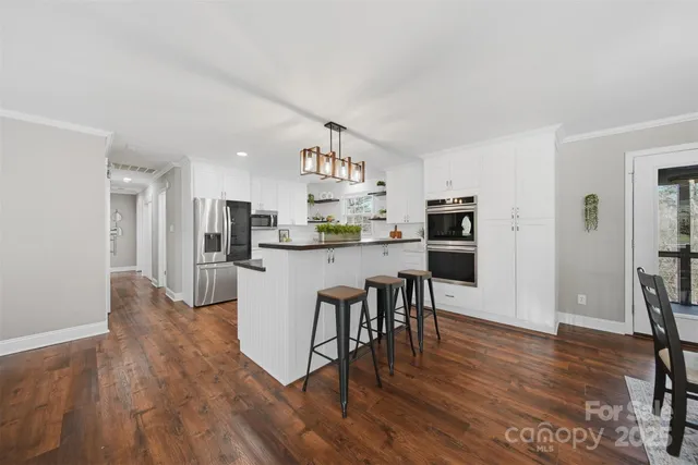 $450,000 | 315 Skyline Road, Hickory, NC 28601