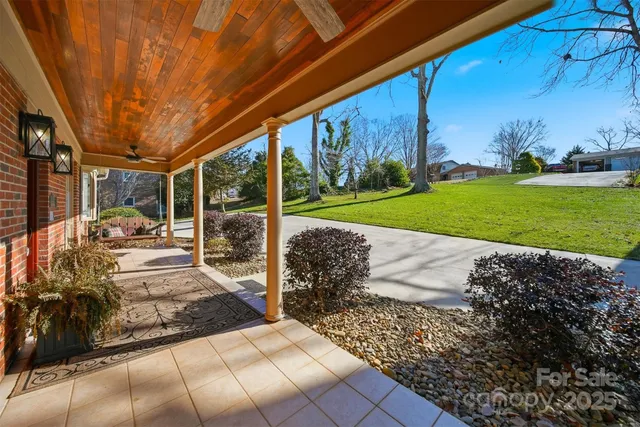 $450,000 | 315 Skyline Road, Hickory, NC 28601