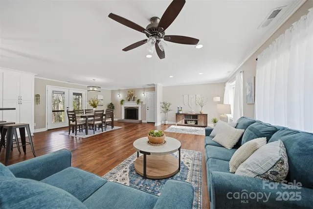 $450,000 | 315 Skyline Road, Hickory, NC 28601