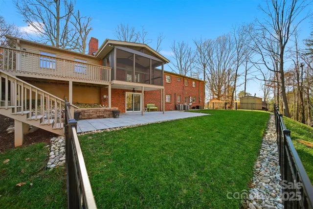 $450,000 | 315 Skyline Road, Hickory, NC 28601