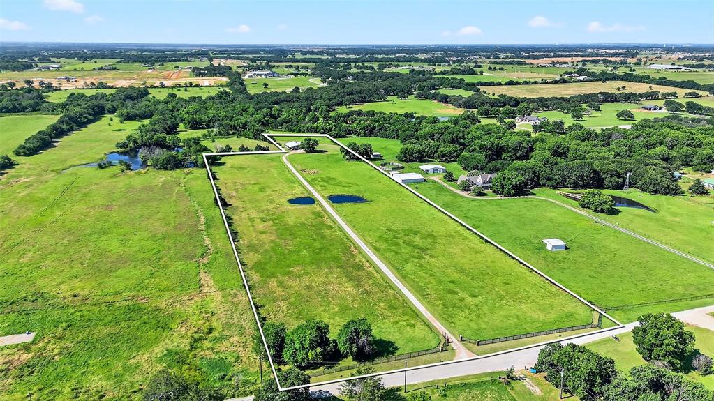 12041 Bell Road Pilot Point, TX 76258 - Photo 33 of 38 a view of a tennis court