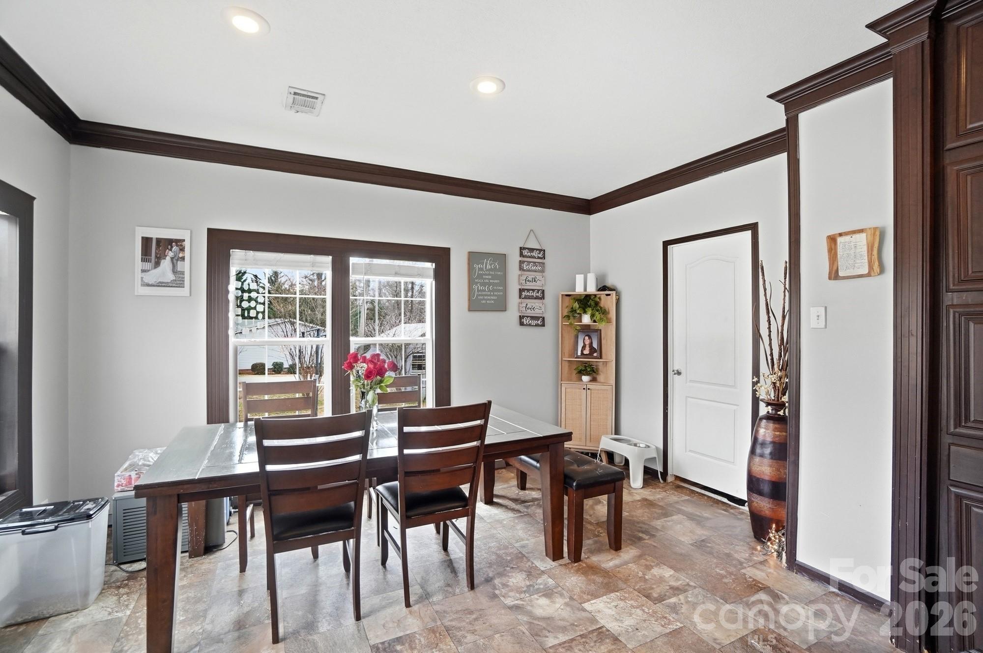 158 Cooks Lake Road Gastonia, NC 28056 - Photo 4 of 27