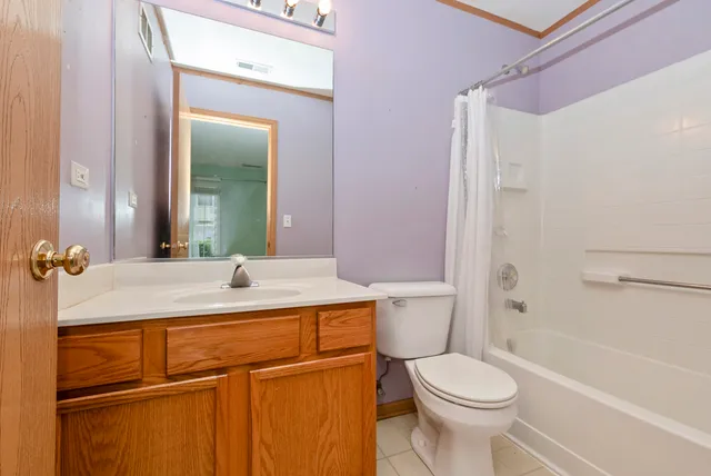 $219,900 | 799 Symphony Drive, Aurora, IL 60504