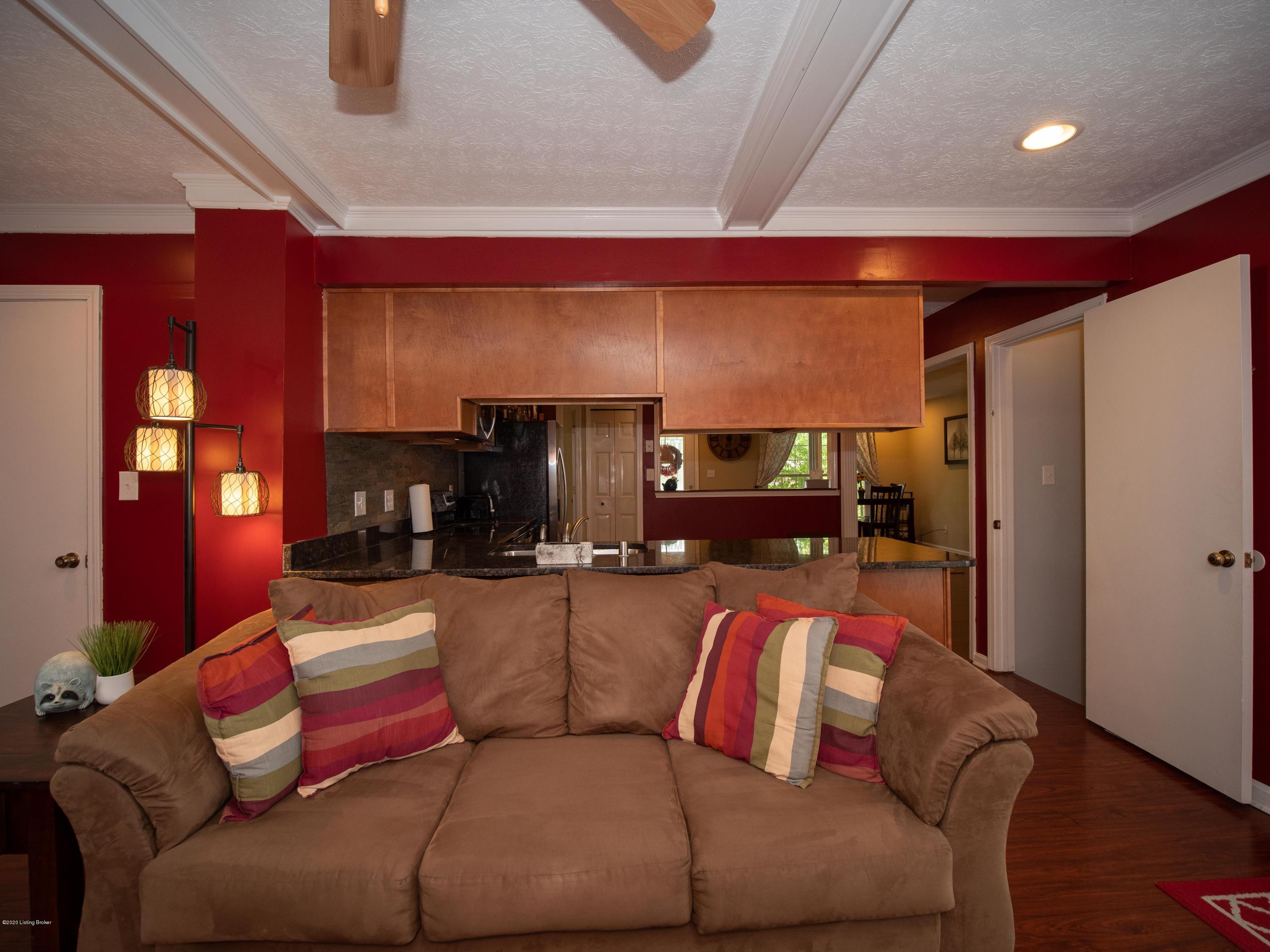 10202 St Rene Road Louisville, KY 40299 - Photo 22 of 66 10202 Saint Rene Road (41 of 95)