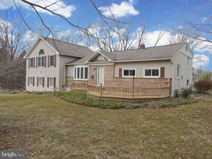 121 Midland Road Newtown, PA 18940 - Photo 1 of 24 Exterior Front