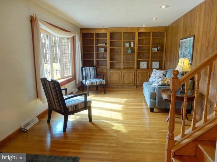 121 Midland Road Newtown, PA 18940 - Photo 2 of 24 Living Room