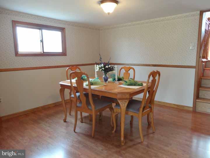 121 Midland Road Newtown, PA 18940 - Photo 17 of 24 Dining Room