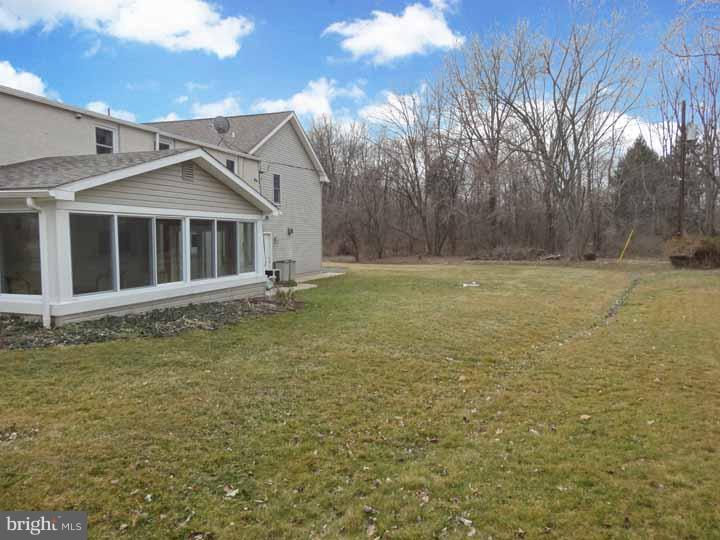 121 Midland Road Newtown, PA 18940 - Photo 24 of 24 View in Back