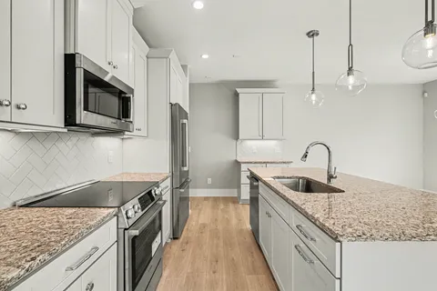 $594,900 | 3045 A Hillside Road, Nashville, TN 37207