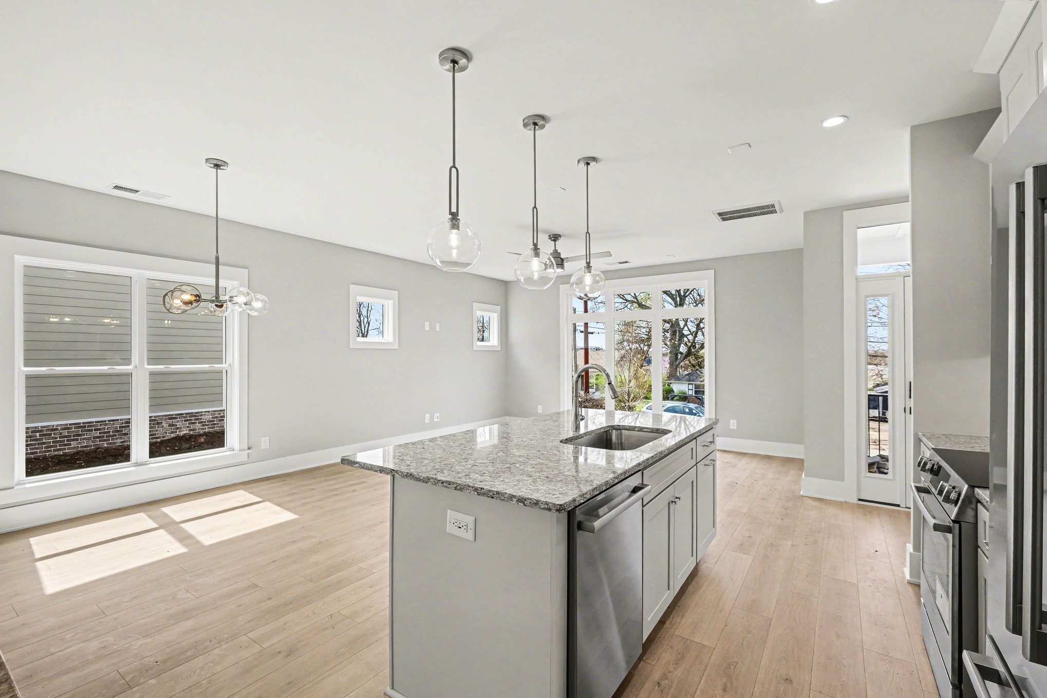 3045 A Hillside Road Nashville, TN 37207 - Photo 10 of 34