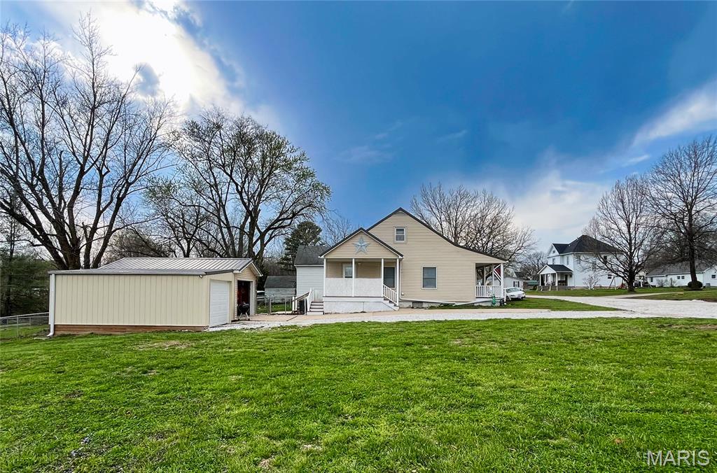 205 Ruby Street Paris, MO 65275 - Photo 2 of 14