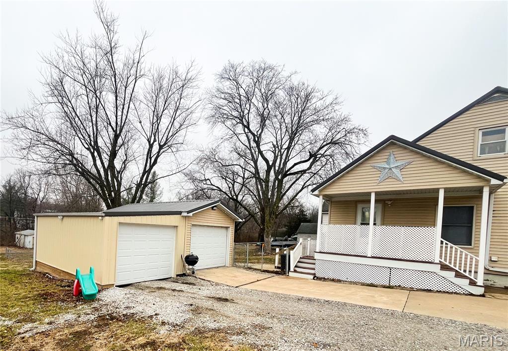 205 Ruby Street Paris, MO 65275 - Photo 3 of 14