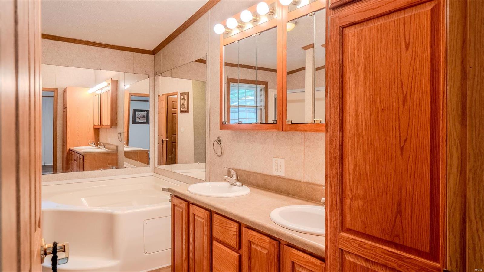 1812 Reno Road Sorento, IL 62086 - Photo 50 of 90 Gallery Image 50