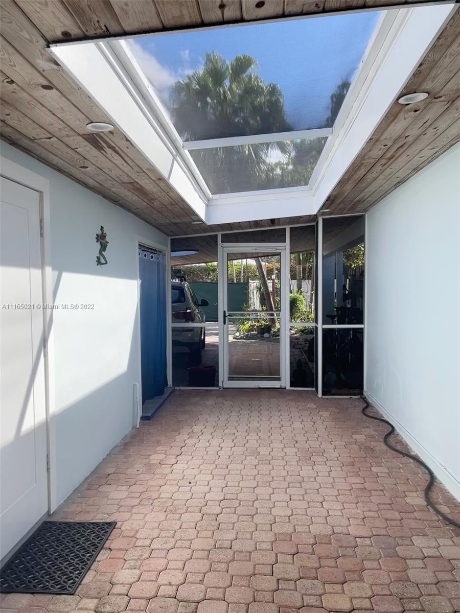 3 Sunset Lane Lauderdale-by-the-Sea, FL 33062 - Photo 32 of 36 a view of a storage & utility room