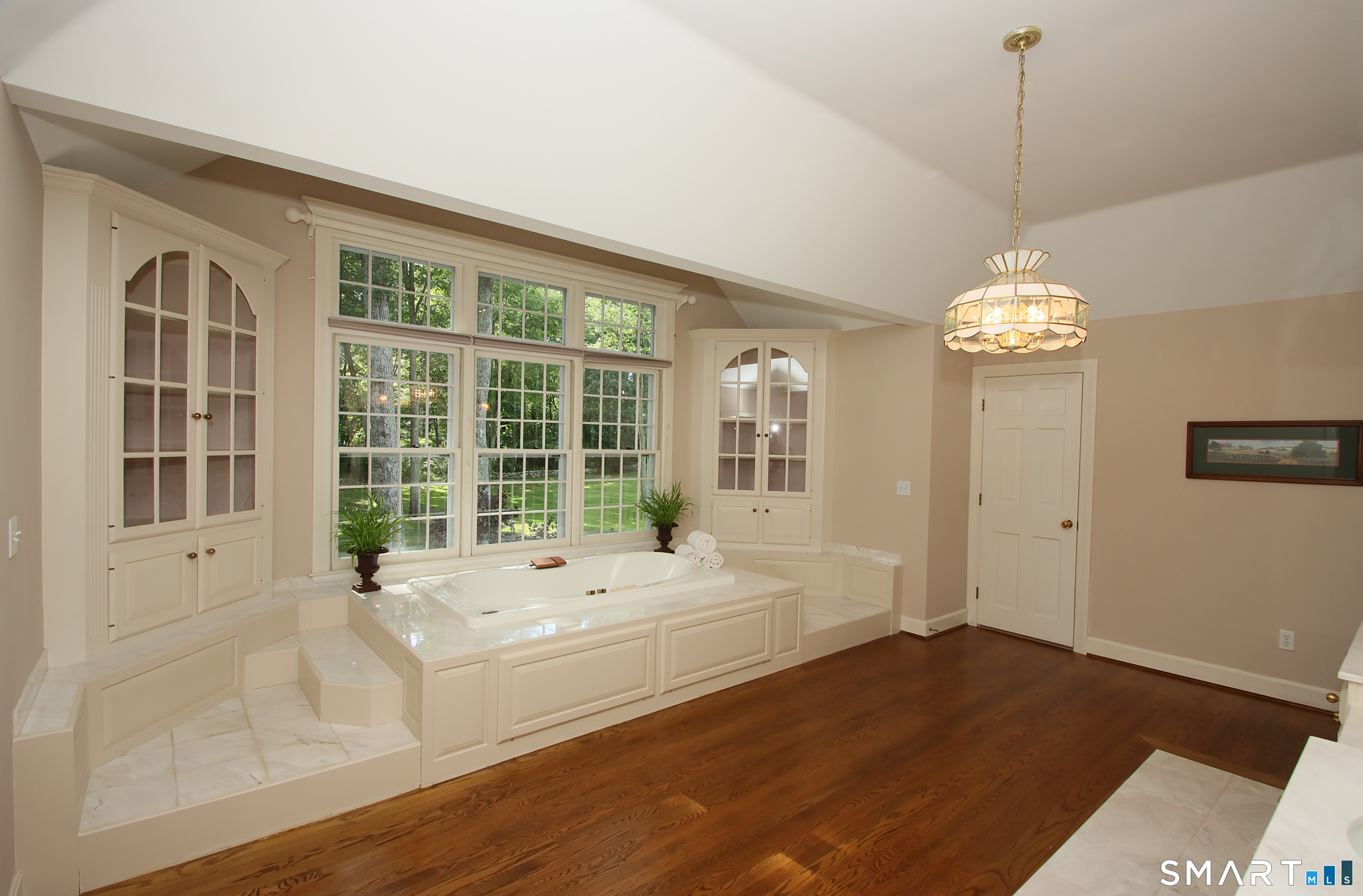 45 Longview Road Avon, CT 06001 - Photo 37 of 40 Gallery Image 37