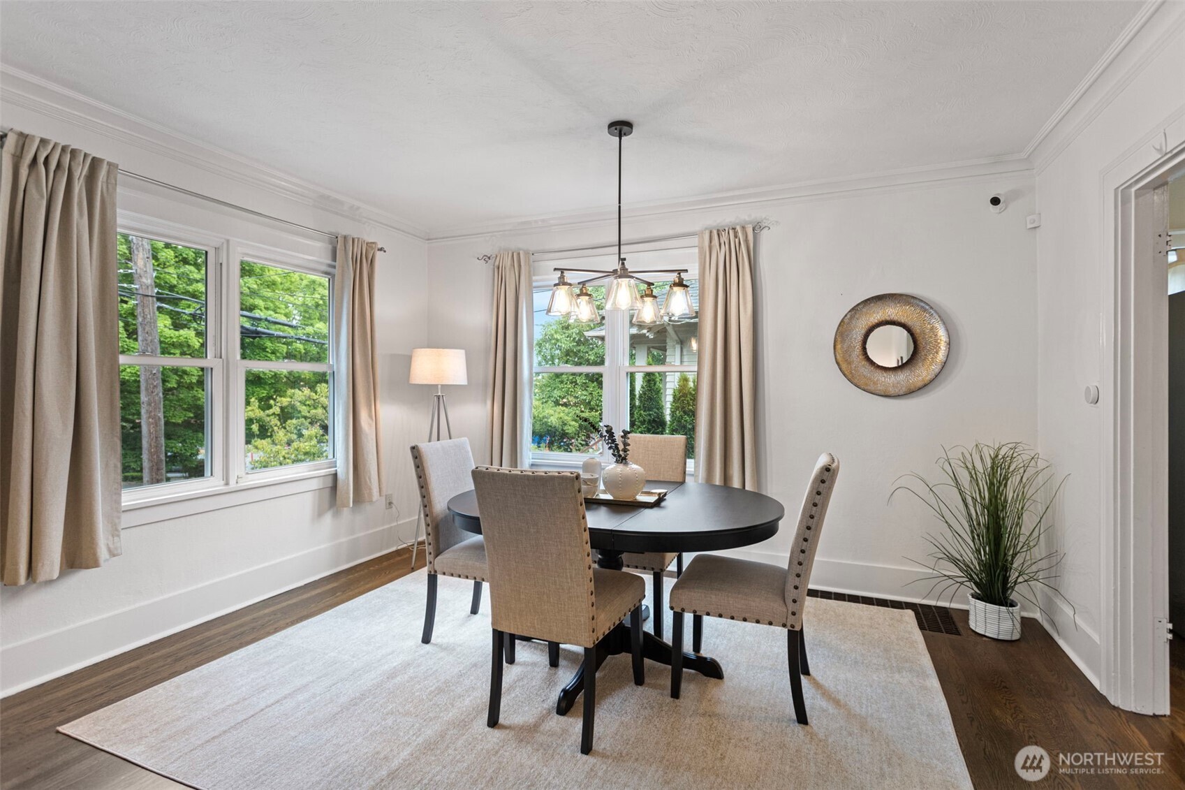 3917 Midvale Avenue North, Unit A Seattle, WA 98103 - Photo 12 of 37