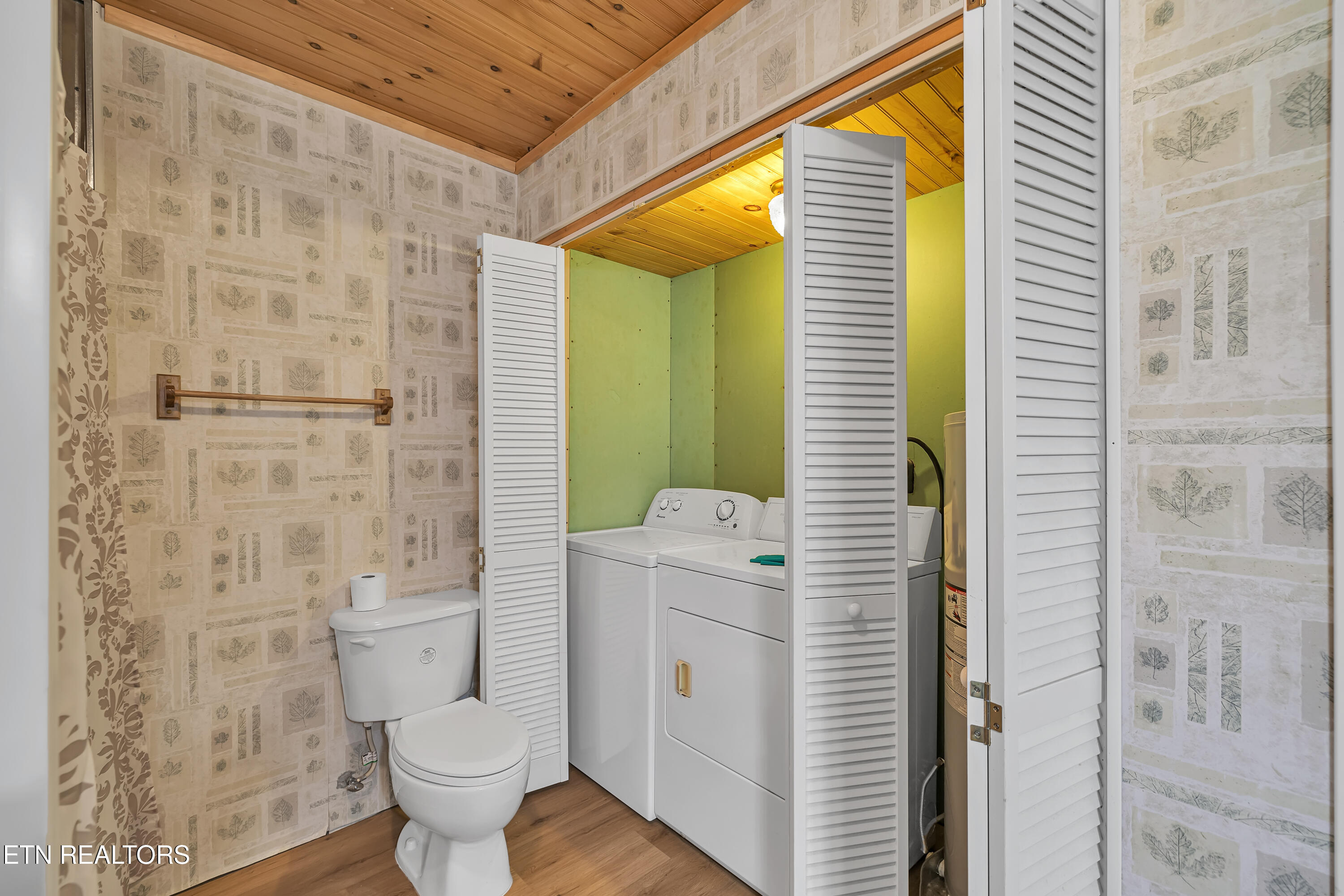 3602 Locust Ridge Road Pigeon Forge, TN 37876 - Photo 13 of 16 3602 Locust Ridge Rd-113