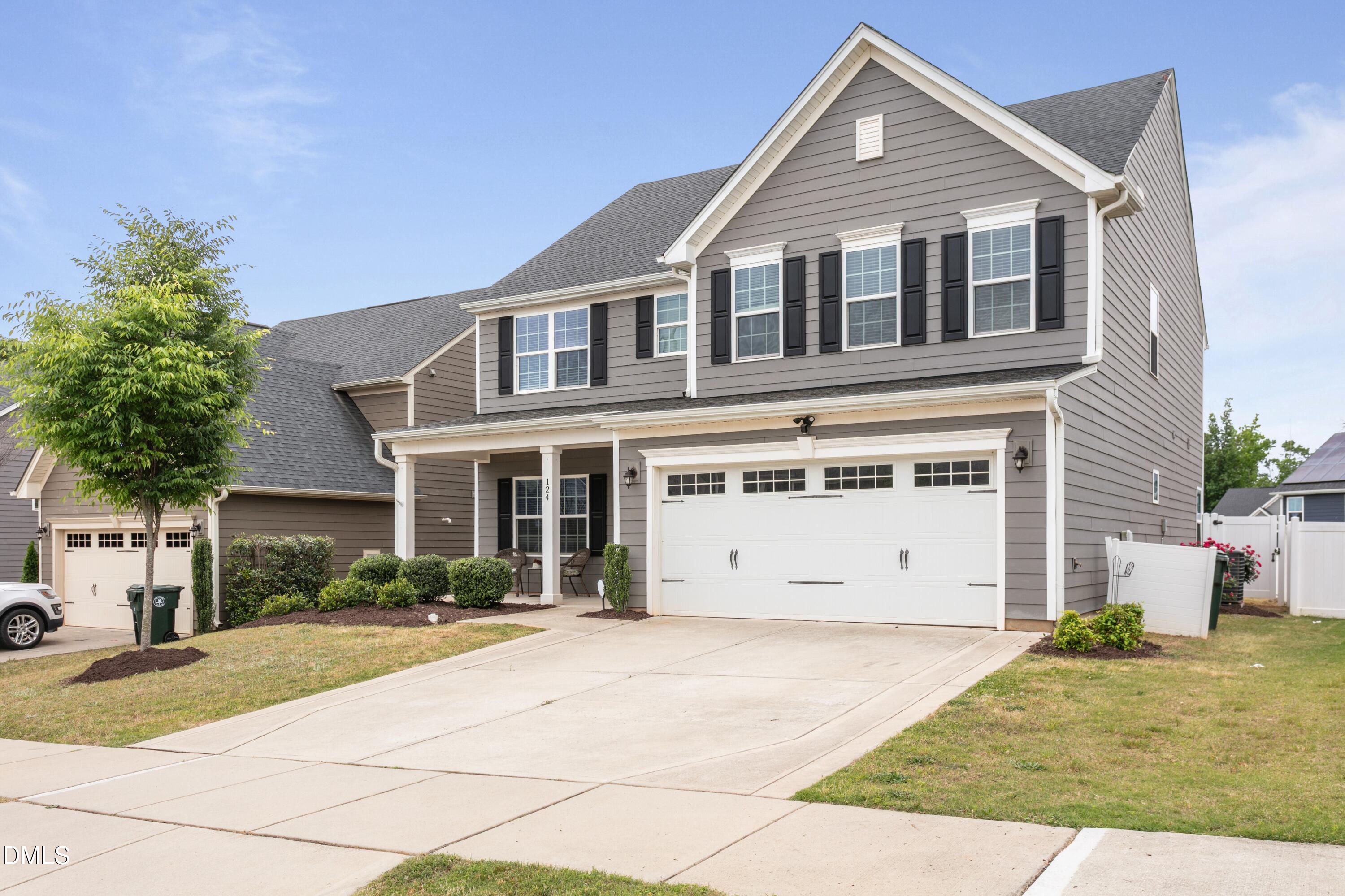 124 Amber Acorn Avenue Raleigh, NC 27603 - Photo 2 of 45 CGP_5569