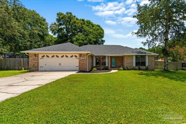 $2,200 | 2787 Willow Bend Court, Crestview, FL 32539