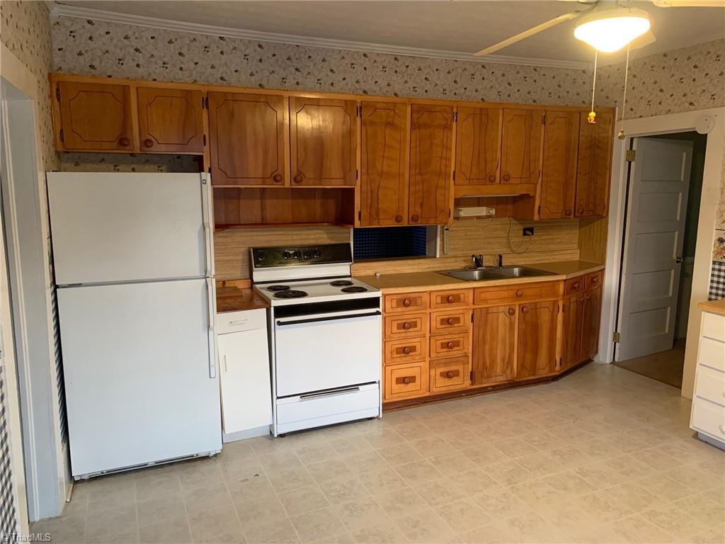 293 Pine Road Eden, NC 27288 - Photo 4 of 18 Gallery Image 4