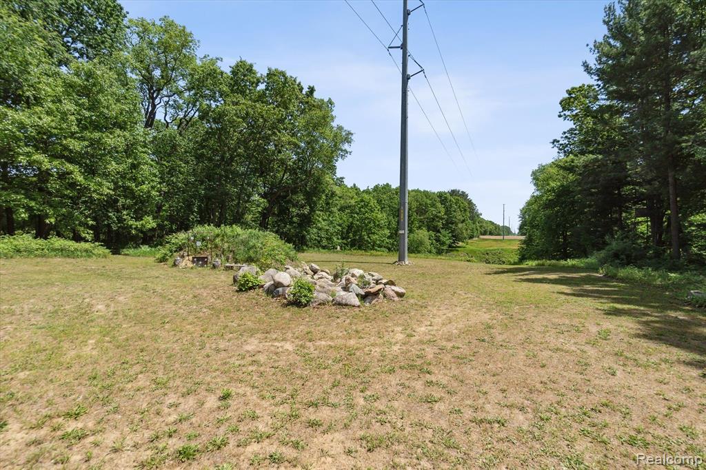 3365 East Dean Road Howell, MI 48855 - Photo 41 of 50