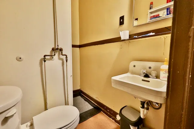 $1,200,000 | 450-452 West Doty Street, Madison, WI 53703