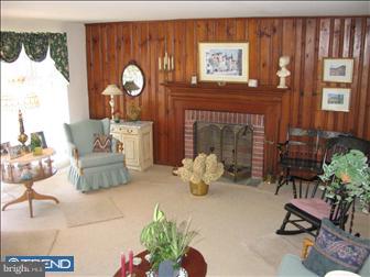 379 Lewis Road Springfield, PA 19064 - Photo 2 of 6
