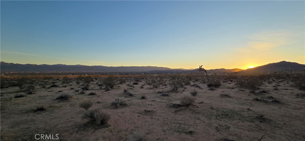 2 Belmont Street Joshua Tree, CA 92252 - Photo 3 of 6 a view of a mountain with a outdoor space