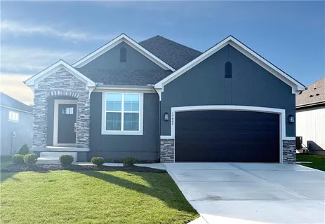 $525,000 | 15449 West 173rd Street, Olathe, KS 66062